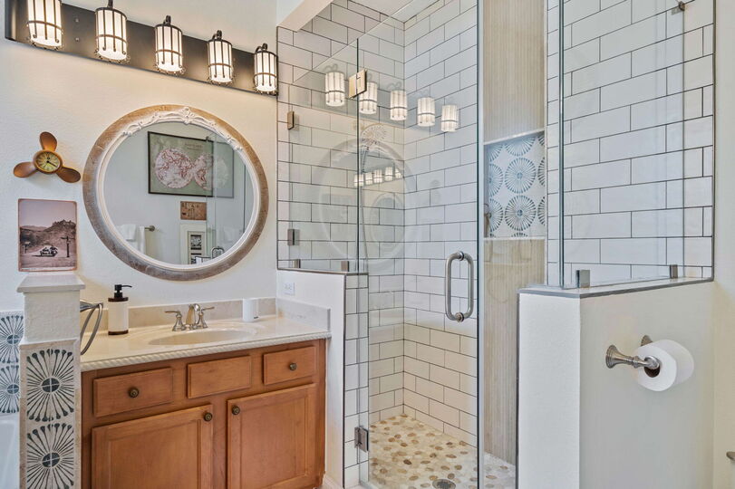 Escape to a Luxurious Safari Experience, Orlando Villa 1000