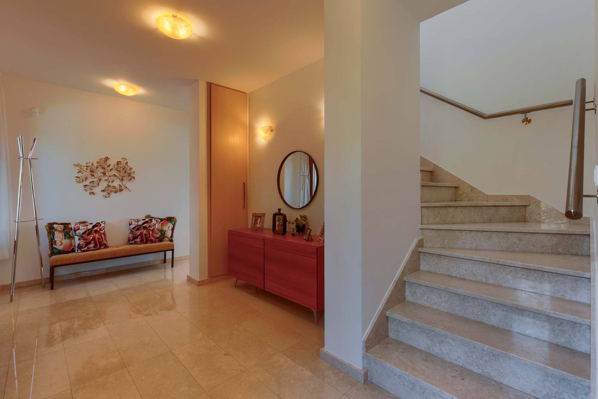 A Paradise of Luxury and Endless Sea Views