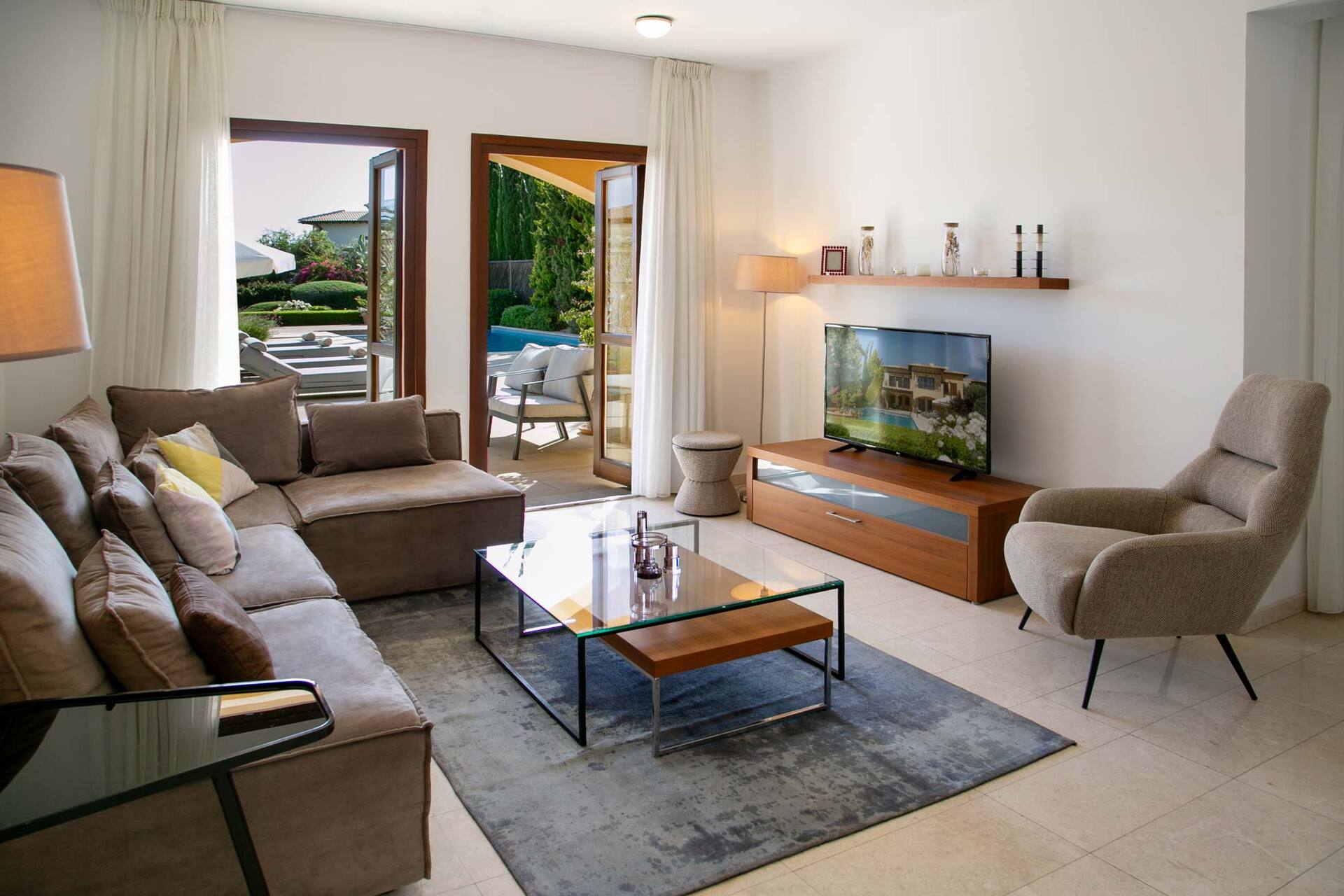 Luxury Villa Retreat with Unmatched Elegance and Serenity