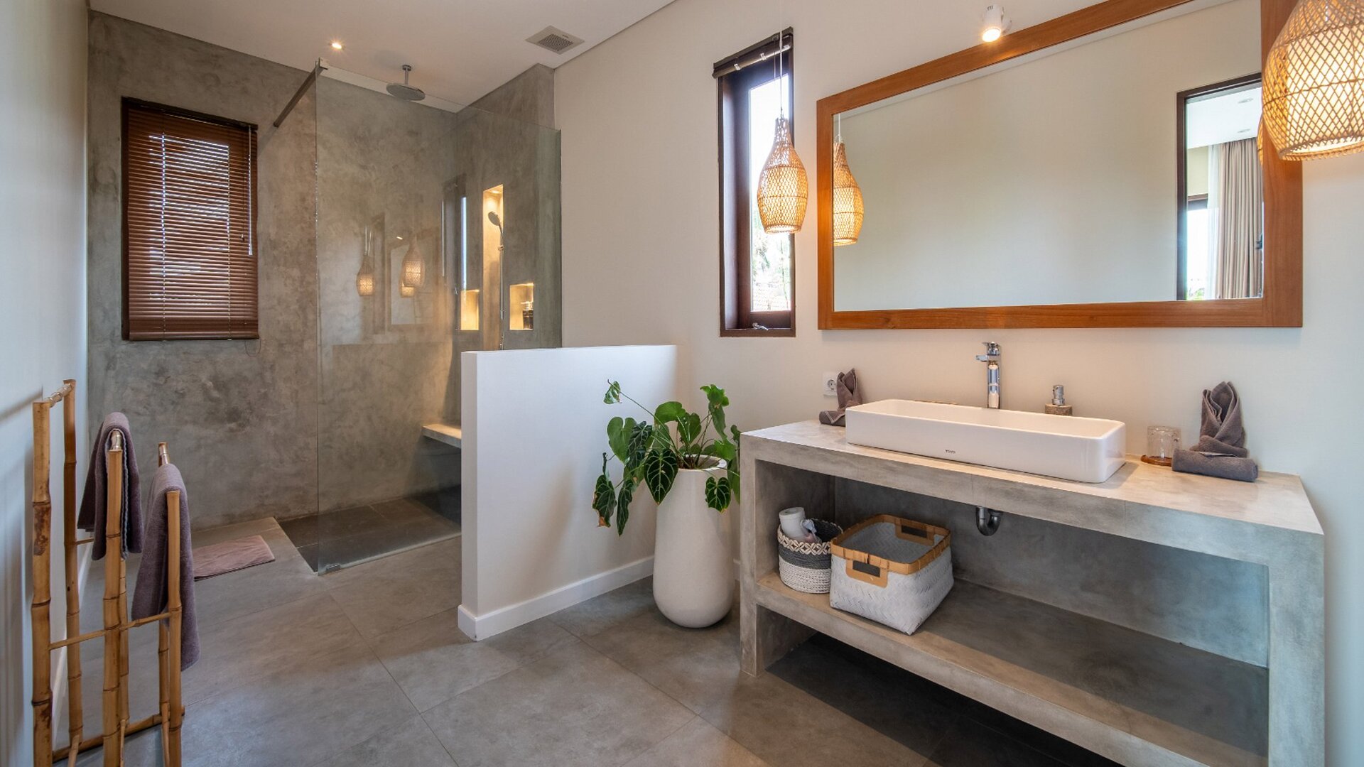 Luxury 6 Bedroom Villa in Seminyak, Bali Villa 2245