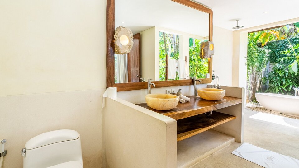Rent Your Own 5 Star Private Villa in Seminyak at the Best Price, Bali Villa 2246