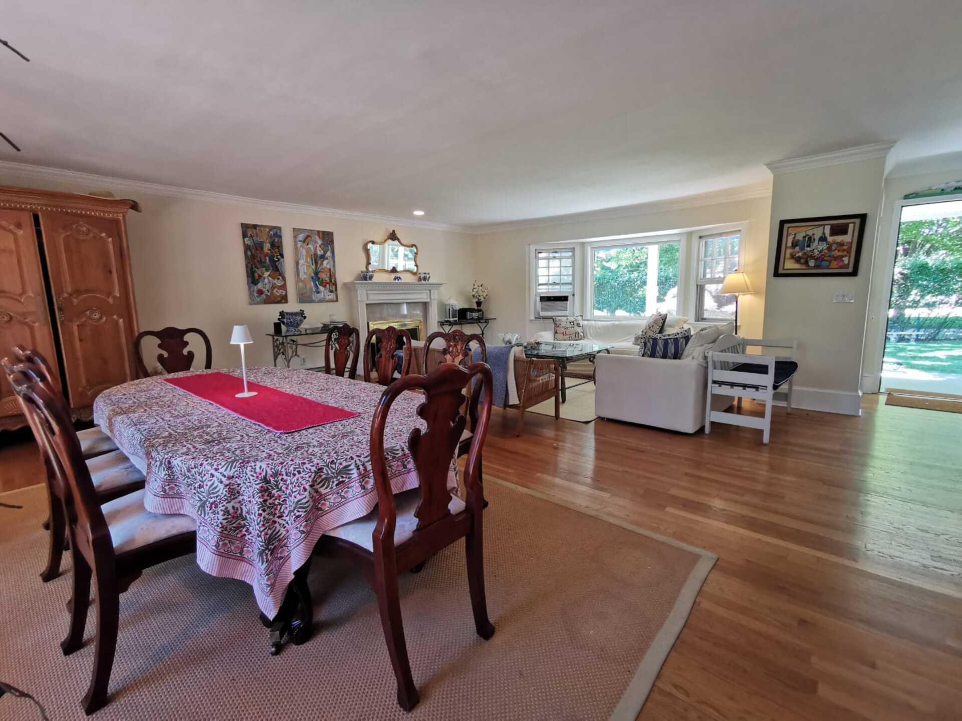 Luxury Retreat in Prime Hamptons Location: Villa 1406
