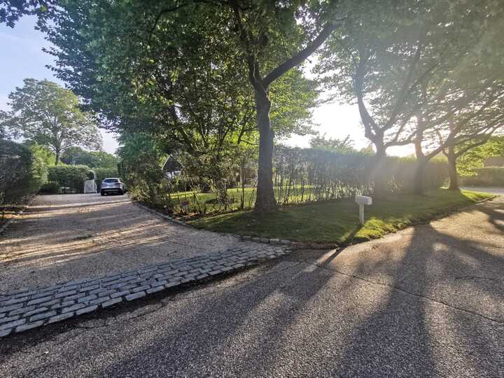 Luxury Retreat in Prime Hamptons Location: Villa 1406