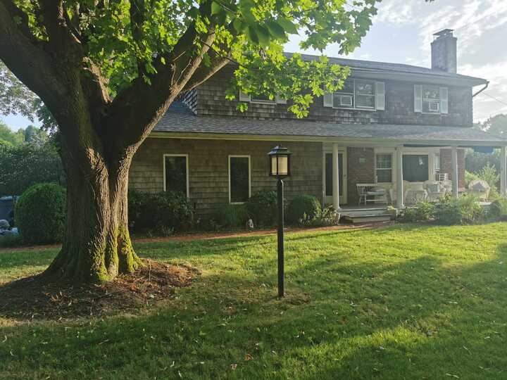 Luxury Retreat in Prime Hamptons Location: Villa 1406