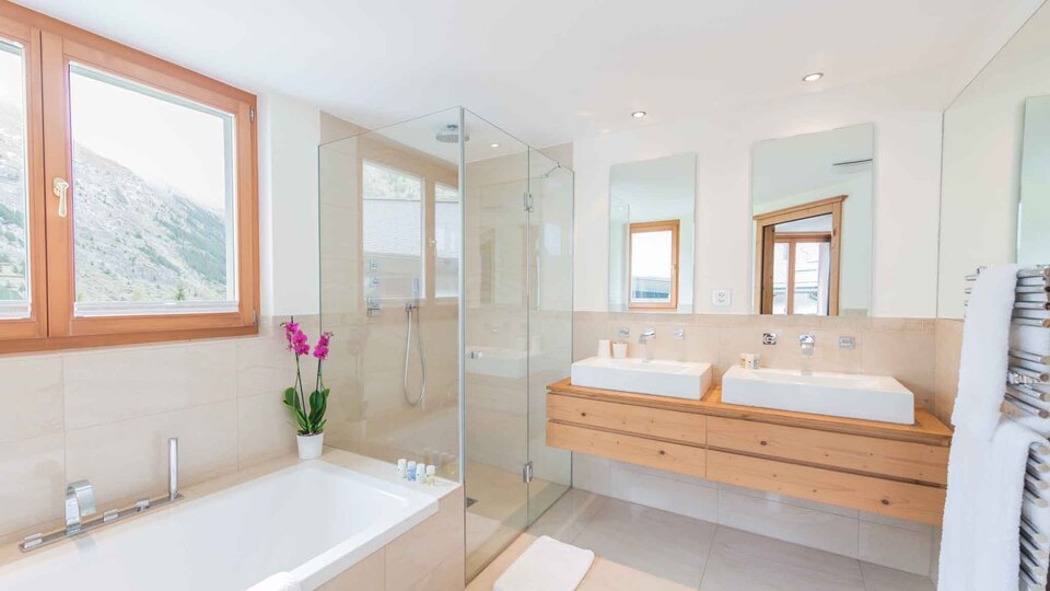 Elevate Your Escape to Luxurious Alpine Serenity, Valais Chalet 1389