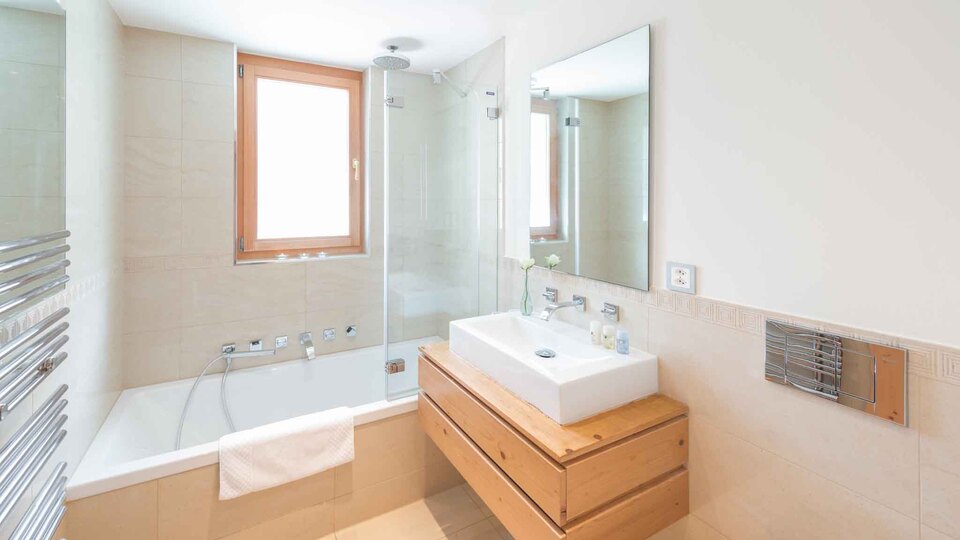 Elevate Your Escape to Luxurious Alpine Serenity, Valais Chalet 1389