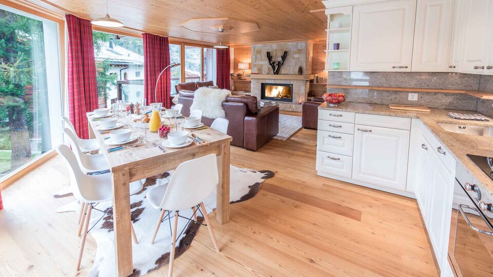 Elevate Your Escape to Luxurious Alpine Serenity, Valais Chalet 1389
