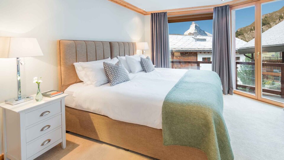 Elevate Your Escape to Luxurious Alpine Serenity, Valais Chalet 1389
