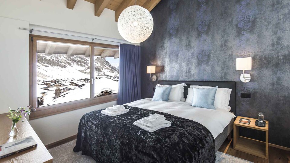 Awaken to Spectacular Views and Unmatched Luxury