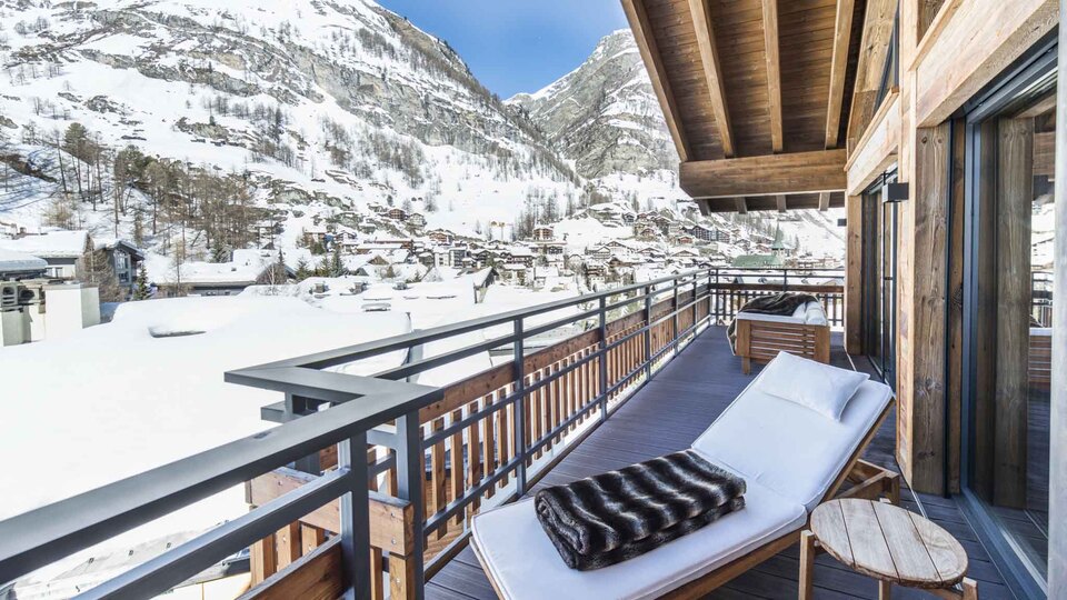 Awaken to Spectacular Views and Unmatched Luxury