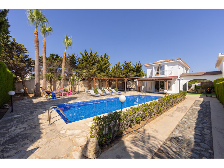 5 Star Villa Holidays are proud to present Protaras Villa 1720