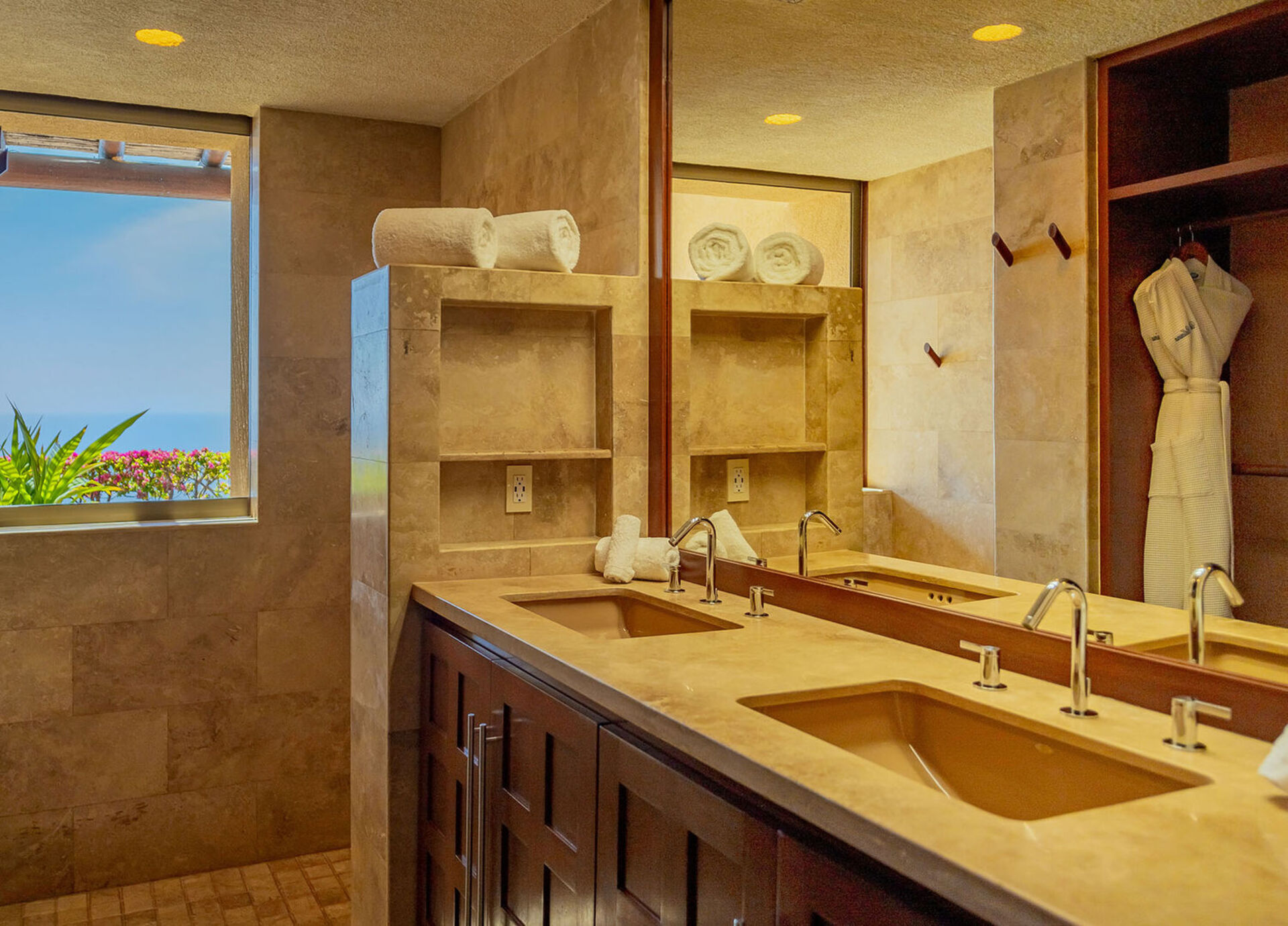 Ultimate Luxury and Unforgettable Views Await at Cabo San Lucas Villa 1053