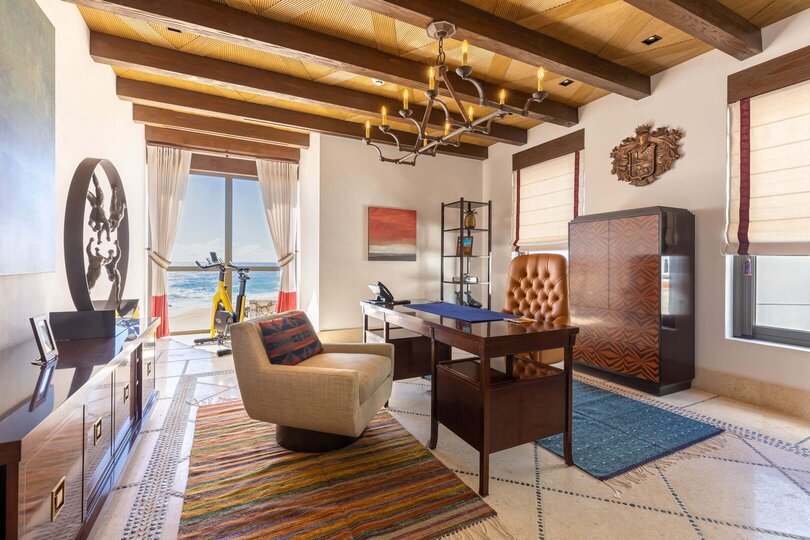 Experience Unmatched Luxury at Cabo San Lucas Villa 1055