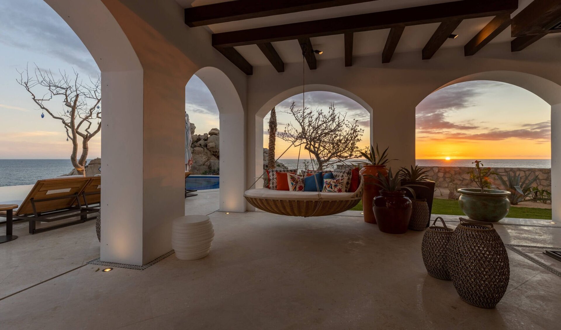 Experience Unmatched Luxury at Cabo San Lucas Villa 1055