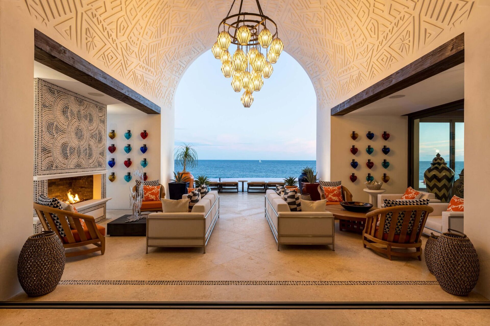 Experience Unmatched Luxury at Cabo San Lucas Villa 1055