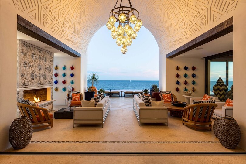 Experience Unmatched Luxury at Cabo San Lucas Villa 1055