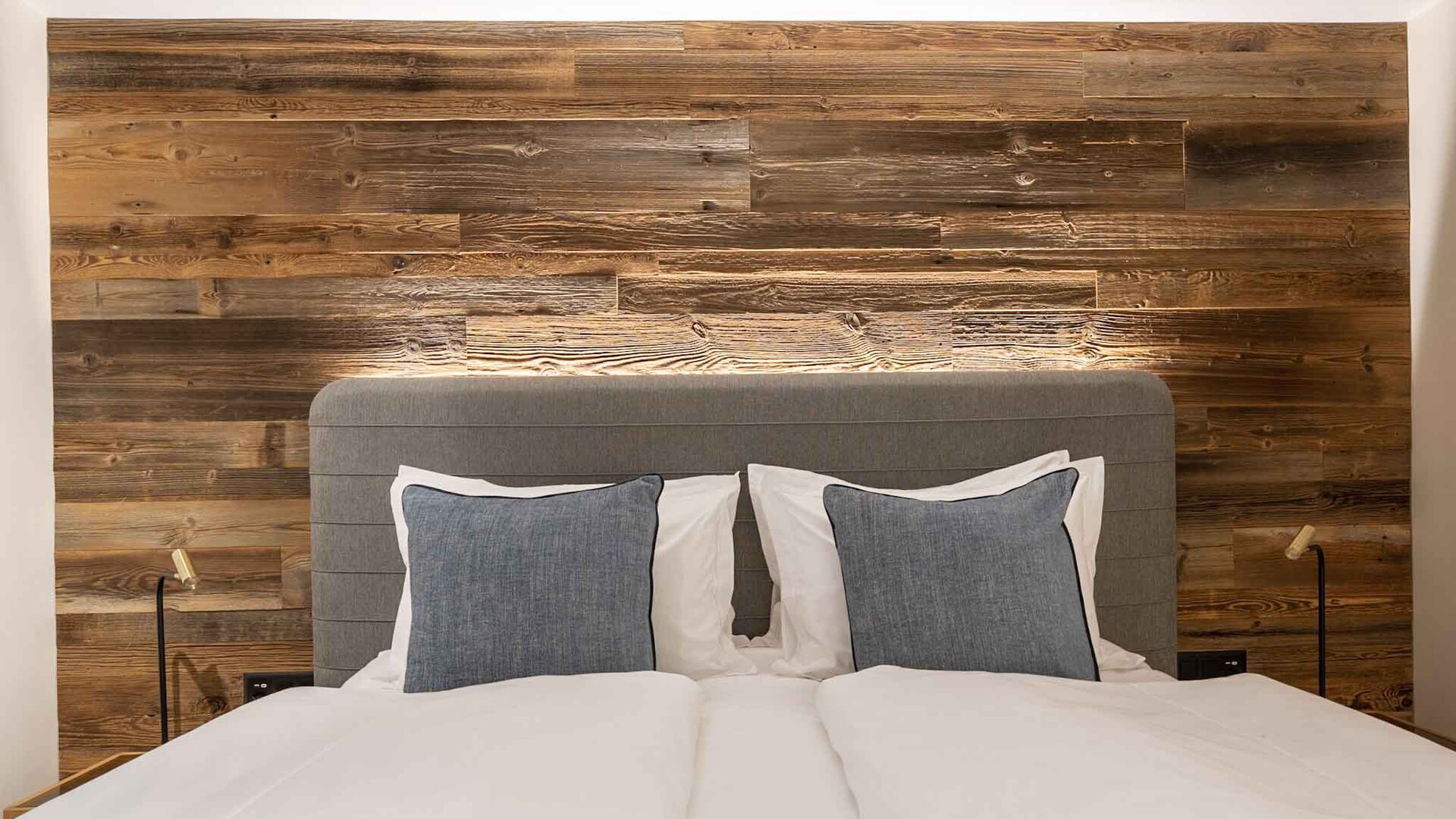 Your Perfect Alpine Retreat: Luxury Living with Stunning Mountain Views