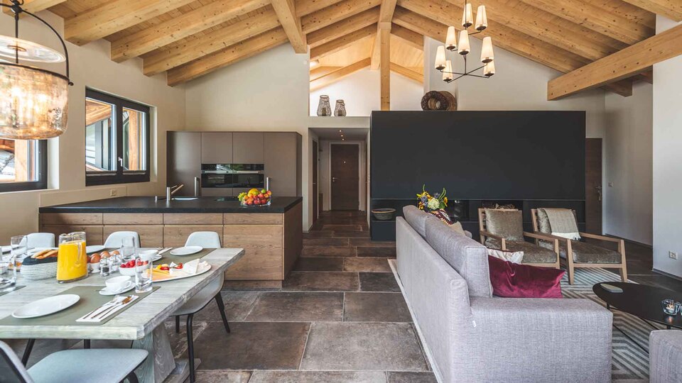 Experience Luxury with Mountain View, Valais Chalet 1395