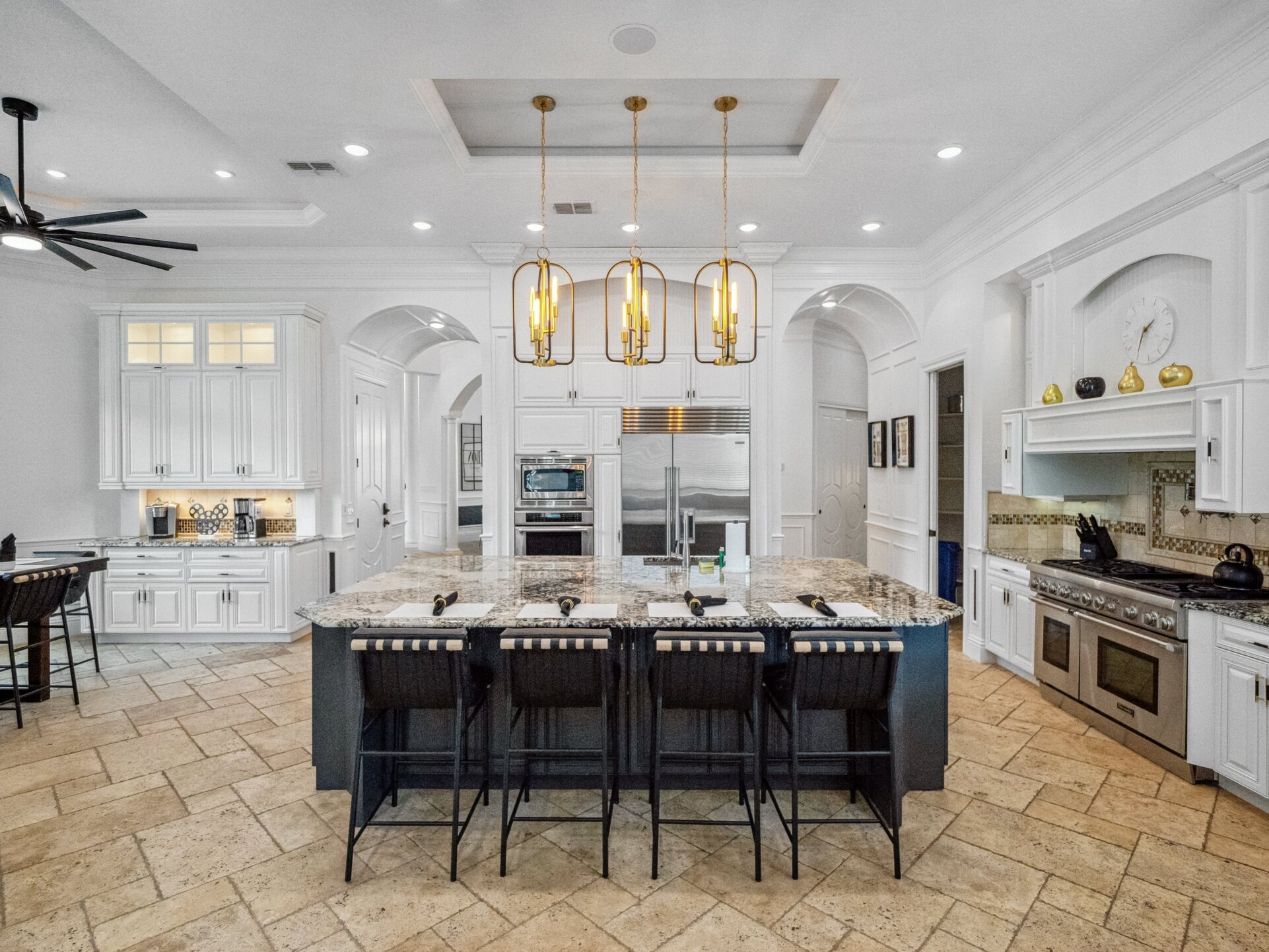 5 Star Villa Dominion – A Commanding Luxury Estate