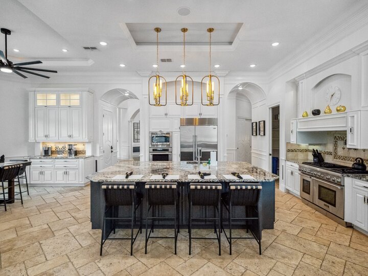 5 Star Villa Dominion – A Commanding Luxury Estate