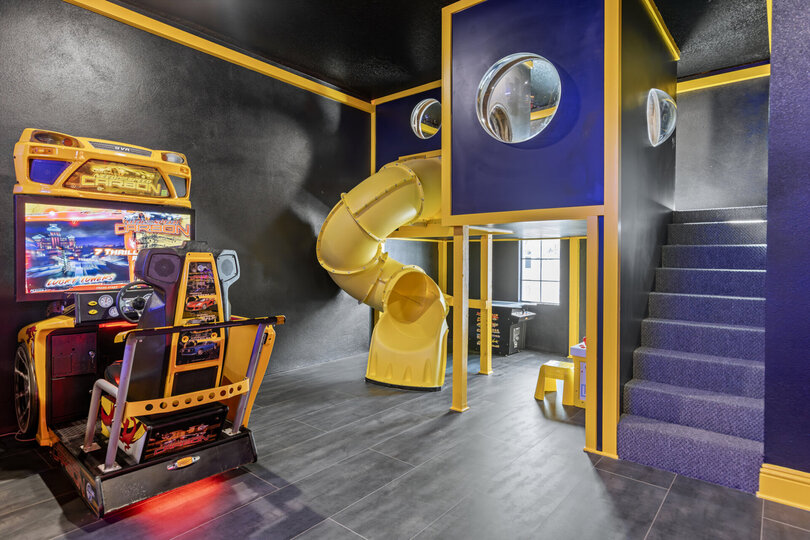 5 Star Villa Dominion – A Commanding Luxury Estate