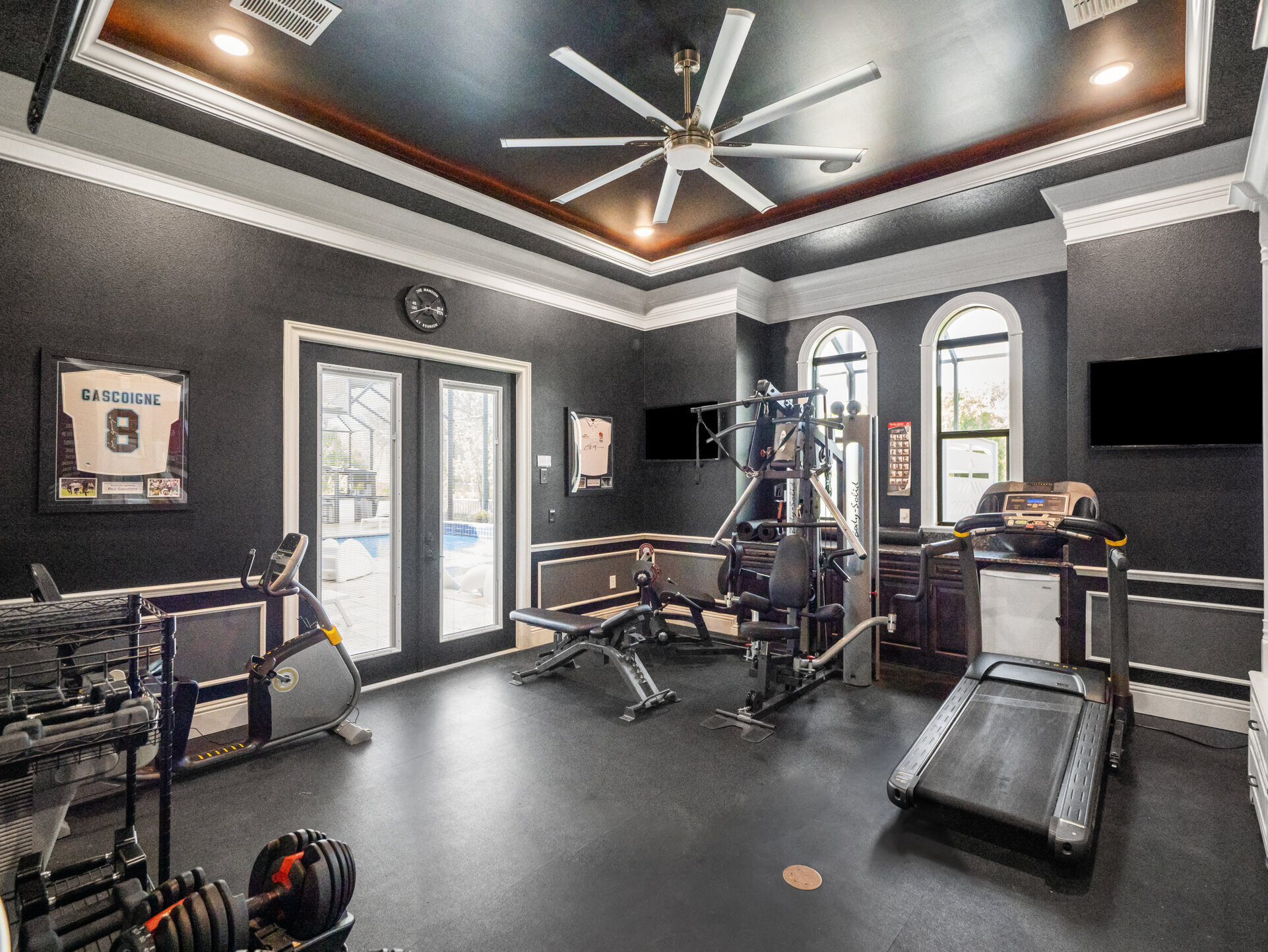 5 Star Villa Dominion – A Commanding Luxury Estate