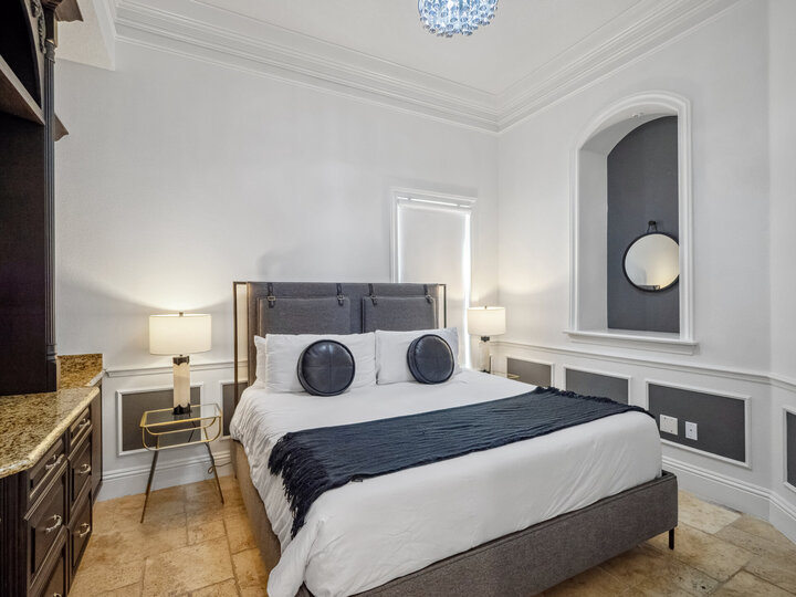 5 Star Villa Dominion – A Commanding Luxury Estate