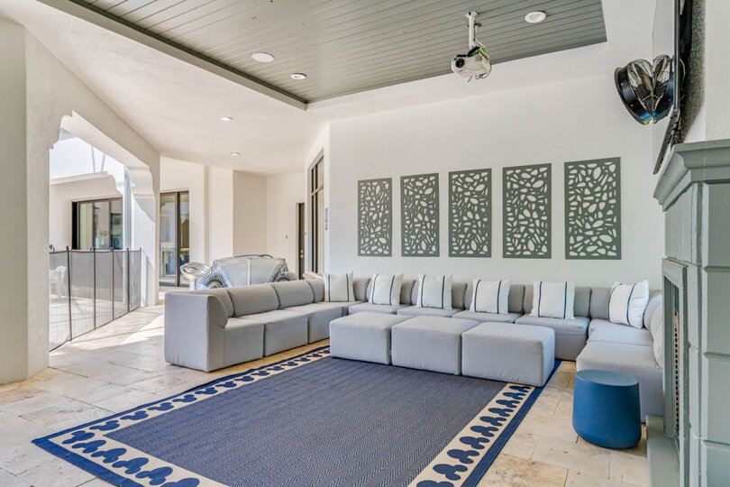 5 Star Villa Eterna – A Timeless Private Residence