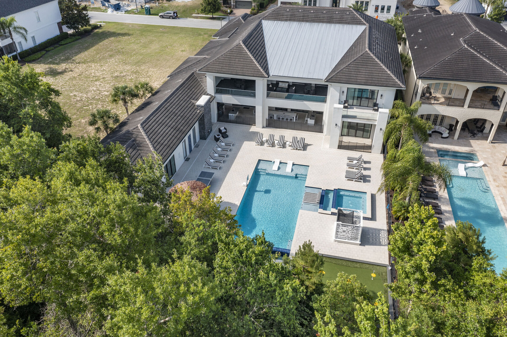 5 Star Villa Infinity – A Majestic Private Residence