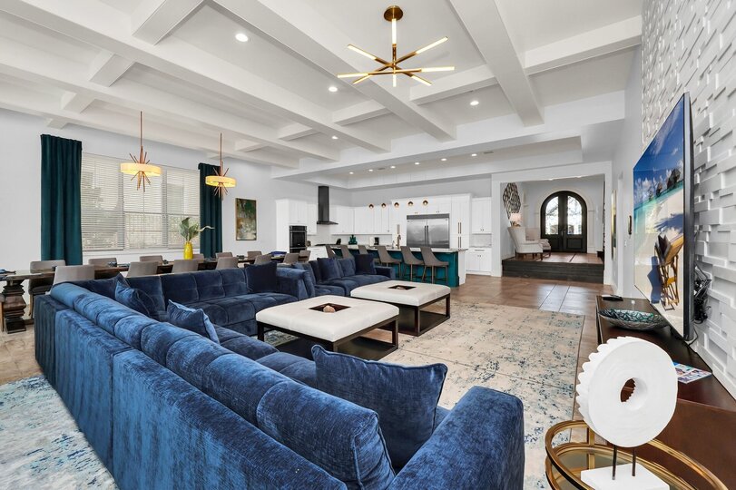 Serenity Awaits - Luxe 7 Bedroom Villa,6525
