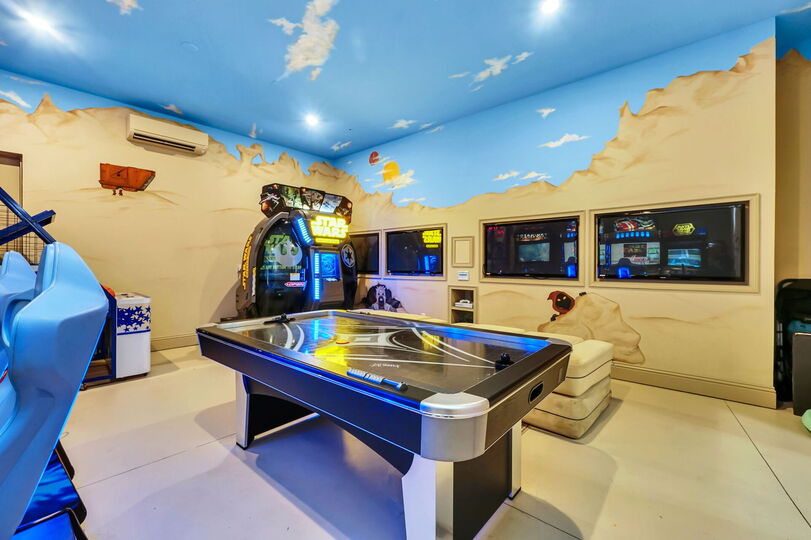Serenity Awaits - Luxe 7 Bedroom Villa,6525
