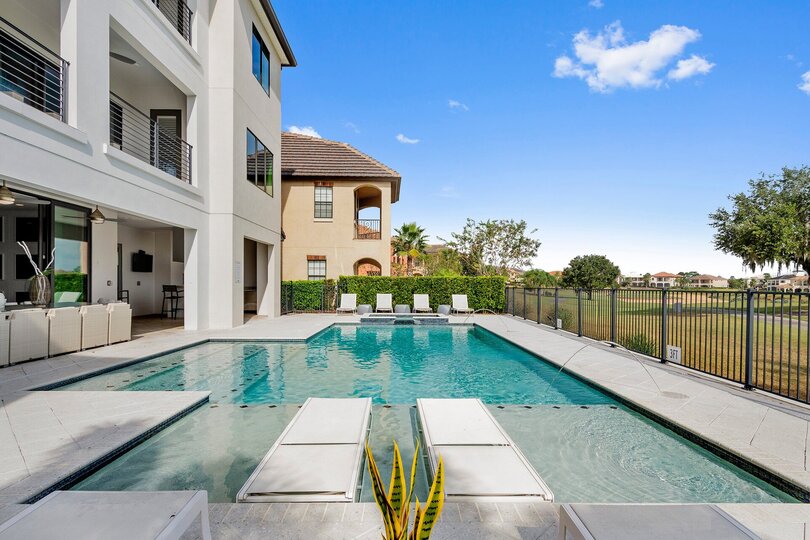5 Star Villa Valorian Estate – Strength Refined to Luxury, Kissimmee, United States