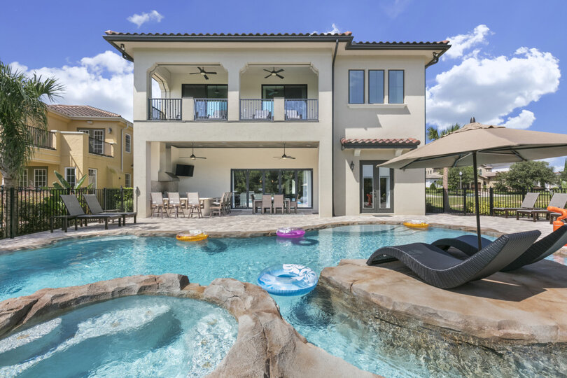 5 Star Villa Illustrium – Living Among the Exceptional, Kissimmee, United States