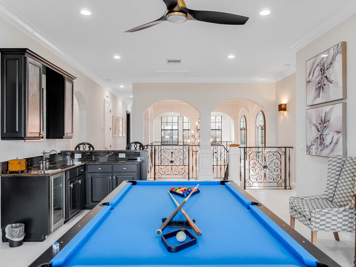 Modern 6 Bedroom Gem in Orlando,6543