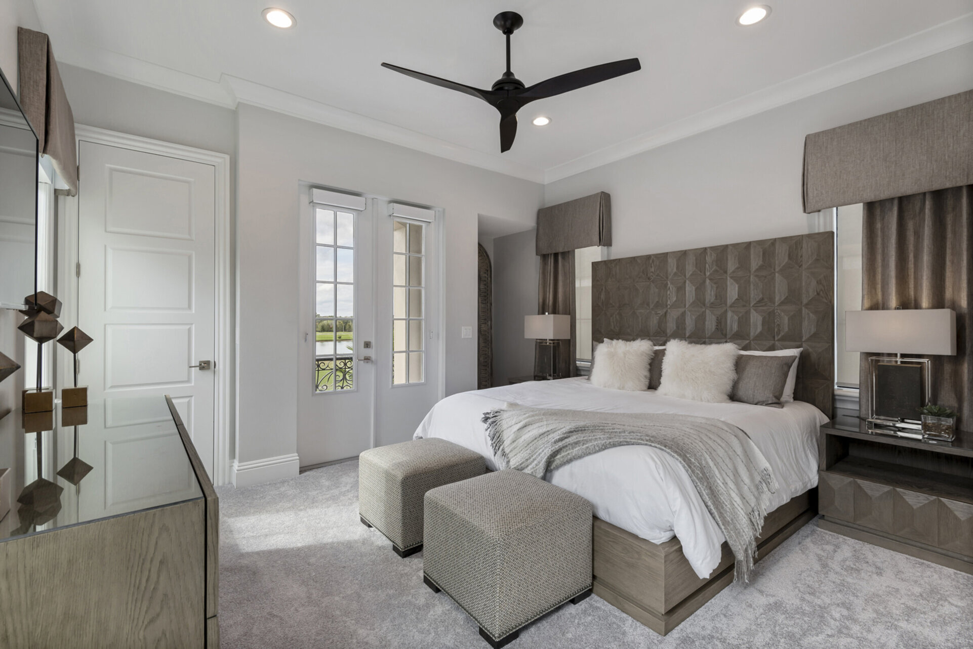 A beautiful king suite