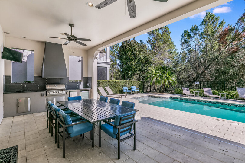 A summer kitchen to enjoy meals straight off the barbecue