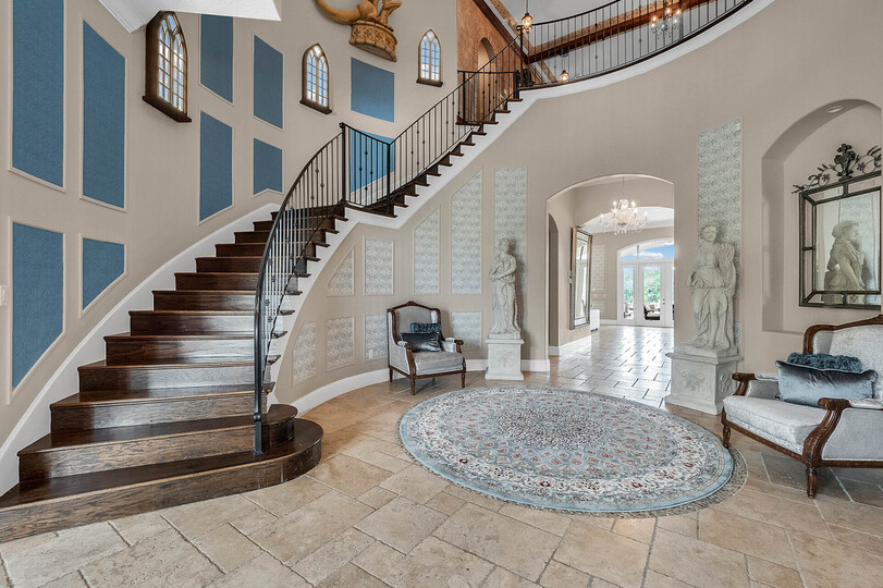 Be welcomed into a beautiful open foyer