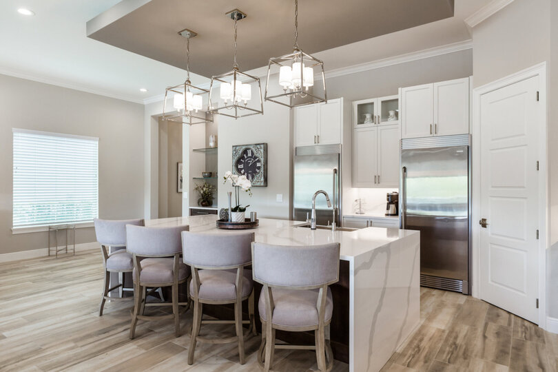 Plan your day over coffee at the breakfast bar