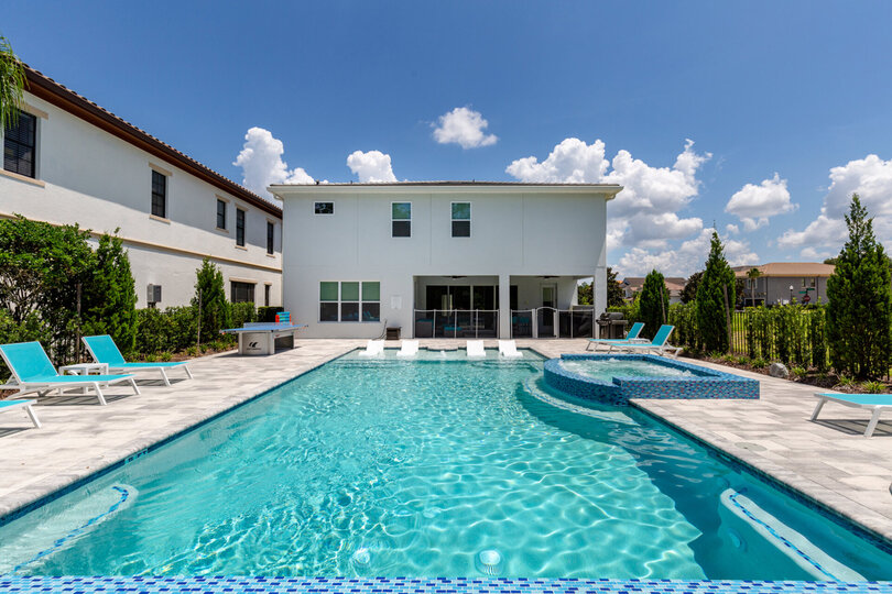 5 Star Villa Corinthia – Classical Elegance Redefined