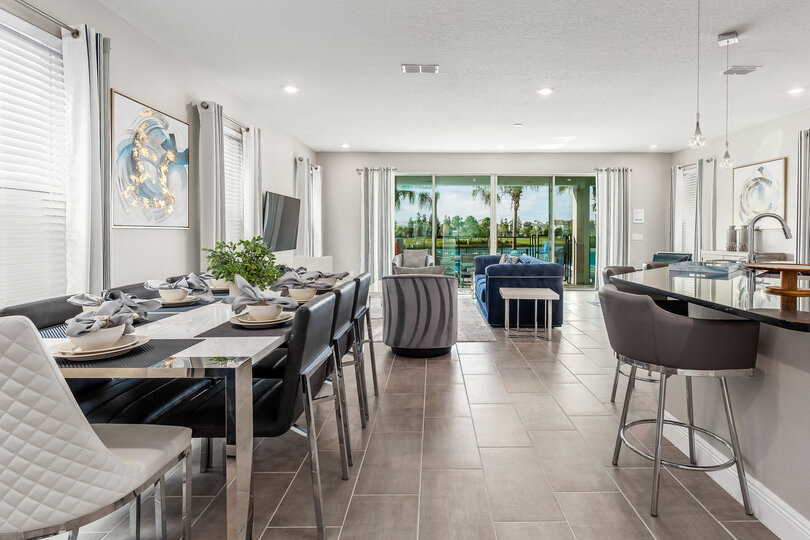 Elegant 6 Bedroom Oasis in Orlando,6570
