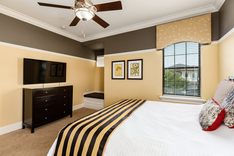 Orlando,6573