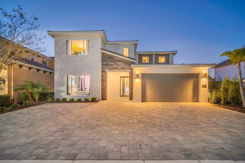 Orlando Oasis: 8 Bedroom Villa,6576