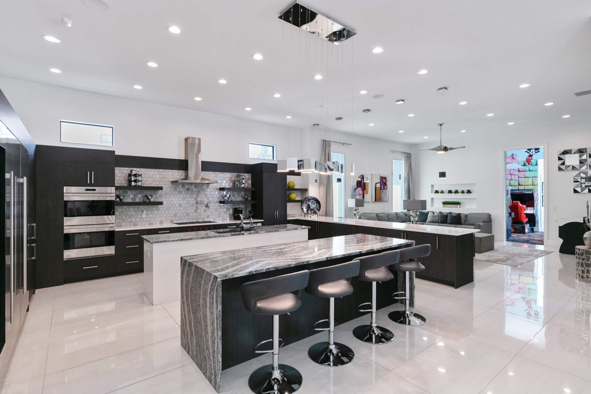 5 Star Villa Obsidian – A Bold and Timeless Sanctuary