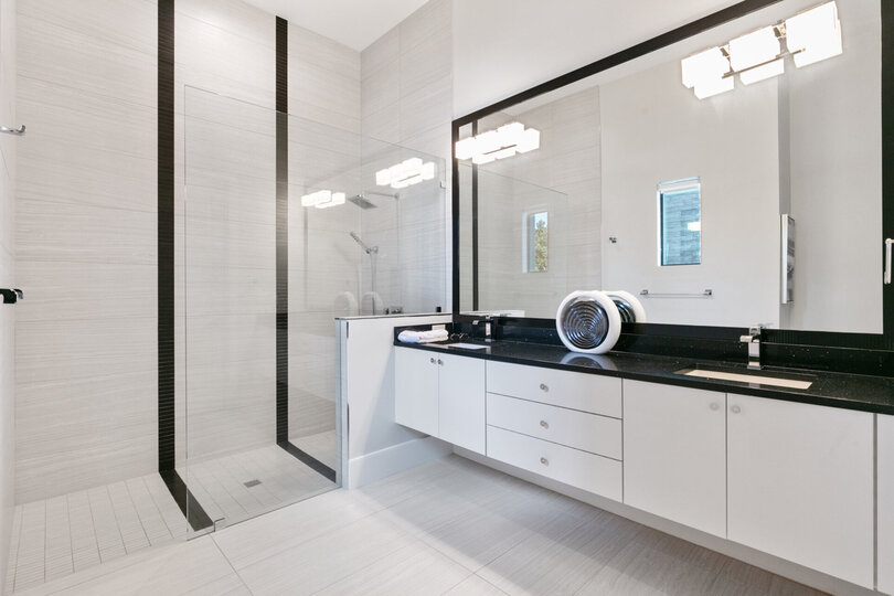 5 Star Villa Obsidian – A Bold and Timeless Sanctuary