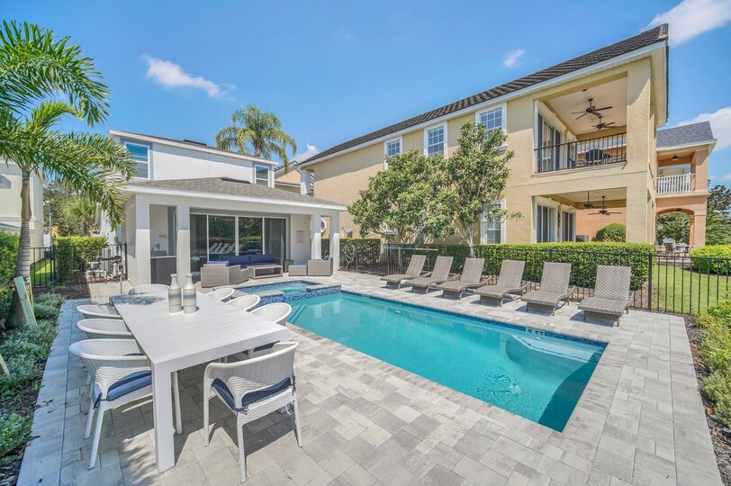 Your Dream Villa Awaits in Orlando,6579