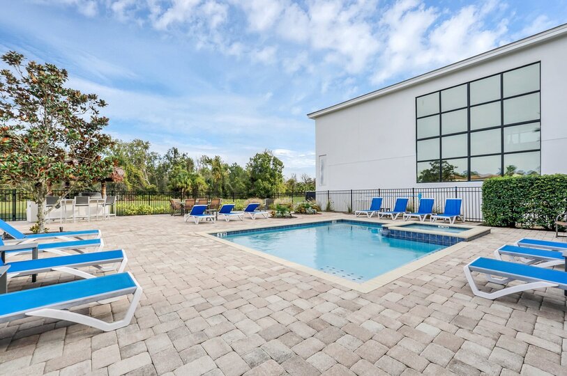 Orlando's Hidden Gem: 8 BR Villa,6580