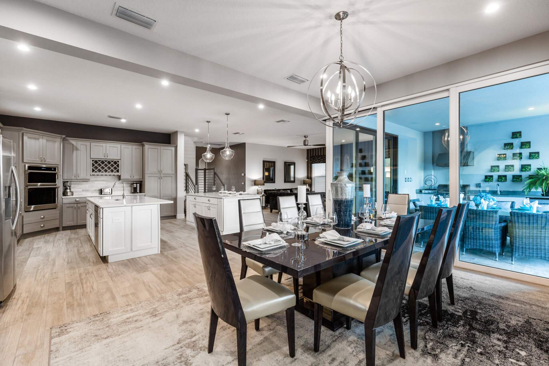 Luxurious Retreat in the Heart of Orlando,6581
