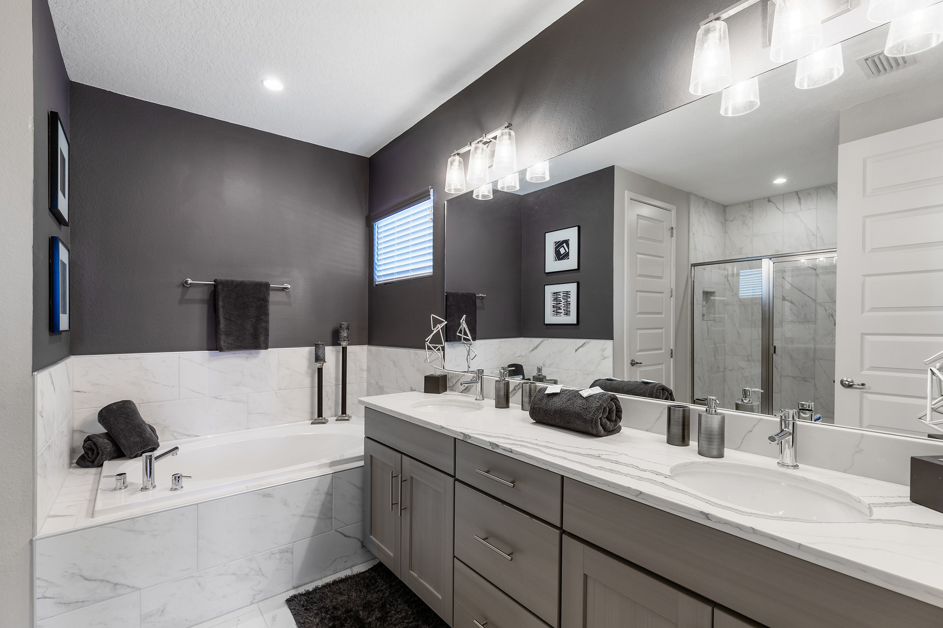 Luxurious Retreat in the Heart of Orlando,6581