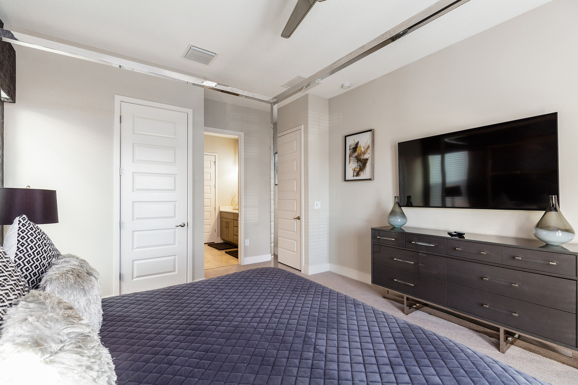 Luxurious Retreat in the Heart of Orlando,6581
