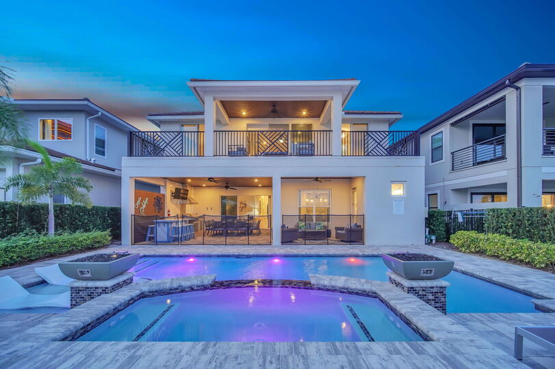 Orlando Dream Home: 6 Bedrooms,6583